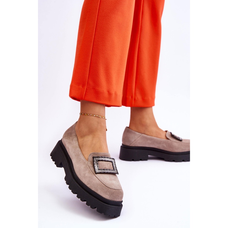 FILIPCZYK Bequeme beige Wildlederloafer Agathe 2