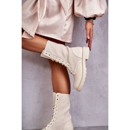 Damen-Stiefeletten mit flachem Absatz, Beige 2