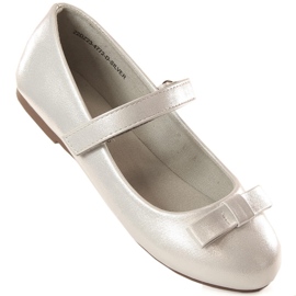 Erstkommunion-Ballerinas für Mädchen mit Klettverschluss silber eVento 4772 1