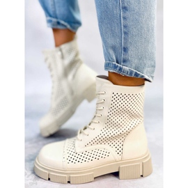 BM Wyman Beige durchbrochene Schnürstiefel 1