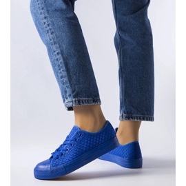 Blaue Sneakers aus Webstoff von Thibodeau 1