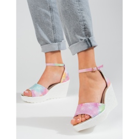 Shelovet Damensandalen mit hohem Keilabsatz mehrfarbig 1