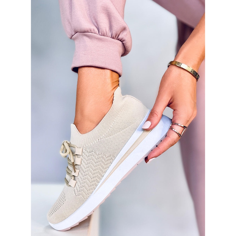 PA1 Barthel Beige Sockensportschuhe 2
