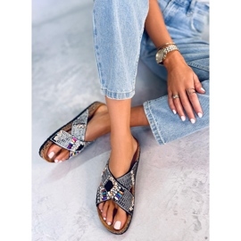 PA1 Rezai Pantoletten aus schwarzem Kork mit Perlen 2