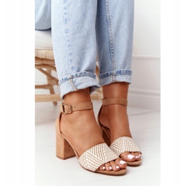 EVE Hellbraune Flitterwochen-Sandalen mit geflochtener Stange beige 4