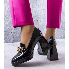 PA1 Vinceza Pumps aus schwarzem Lackleder 1