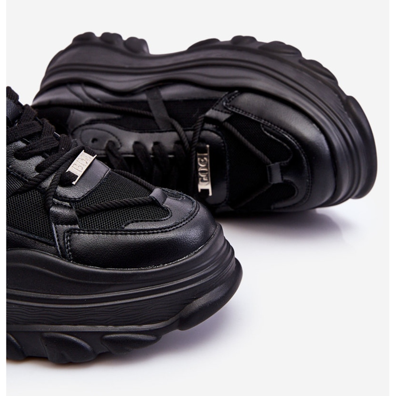 Sportschuhe auf einer massiven Plattform GOE LL2N4030 Schwarz 1