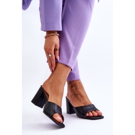 Klassische Lederhausschuhe für Damen Schwarz Loara 2