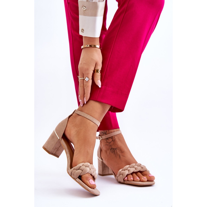 FB2 Wildleder-Sandalen mit hohen Absätzen und dekorativen Azela-Zöpfen in Beige braun 2