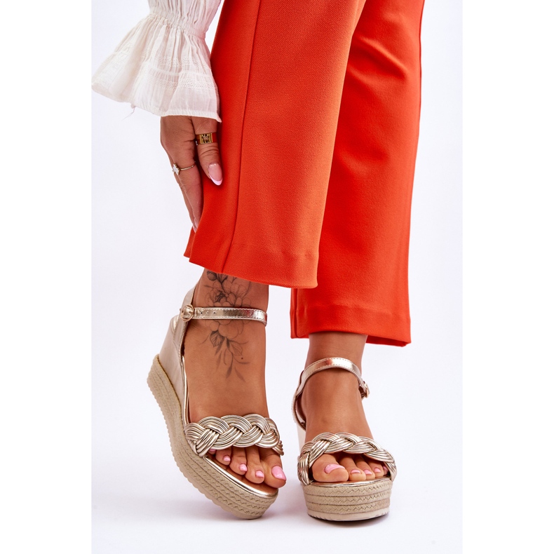 FB2 Klassische Keilsandalen aus Leder Gold Denisse golden 1