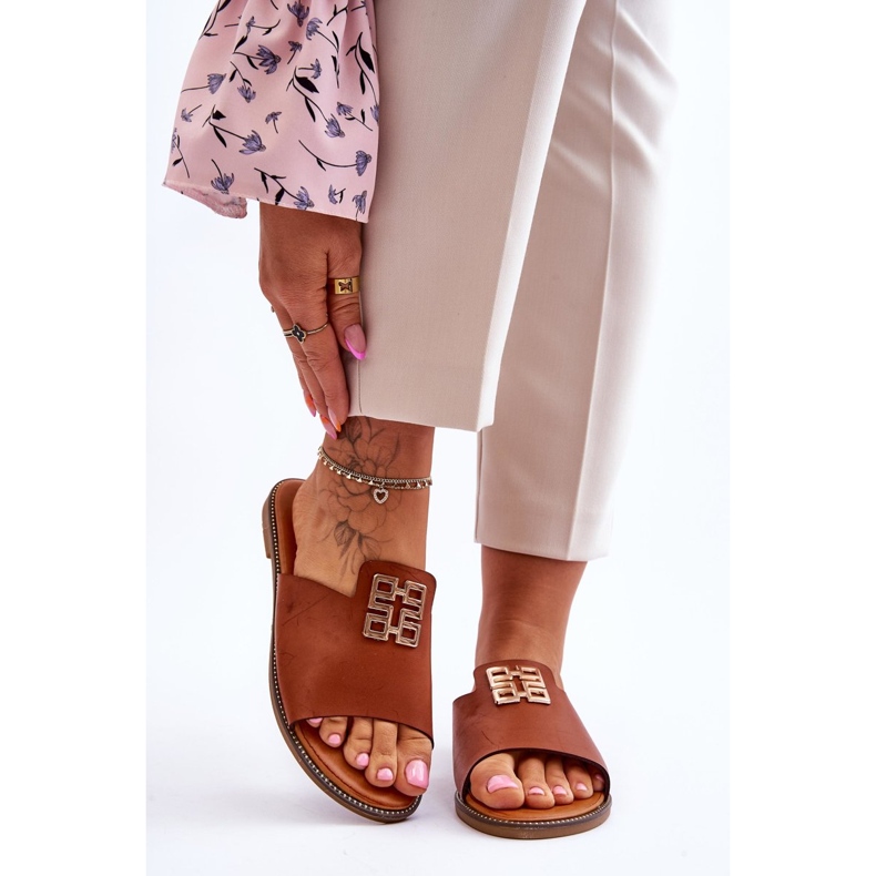 FJ1 Bequeme, modische Hausschuhe für Damen mit Kamel-Ayanna-Dekoration braun 1