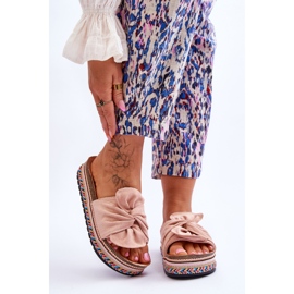 Damenhausschuhe auf massivem Plateau Hellrosa Terisa 1