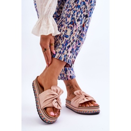 Damenhausschuhe auf massivem Plateau Hellrosa Terisa 2