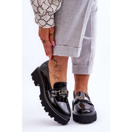 FJ1 Lackierte Mokassins mit Plattformverzierung in Black Glory schwarz 1