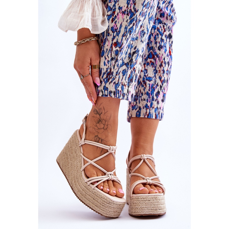 Nessia Modische Keilsandalen mit Zopf beige braun 1