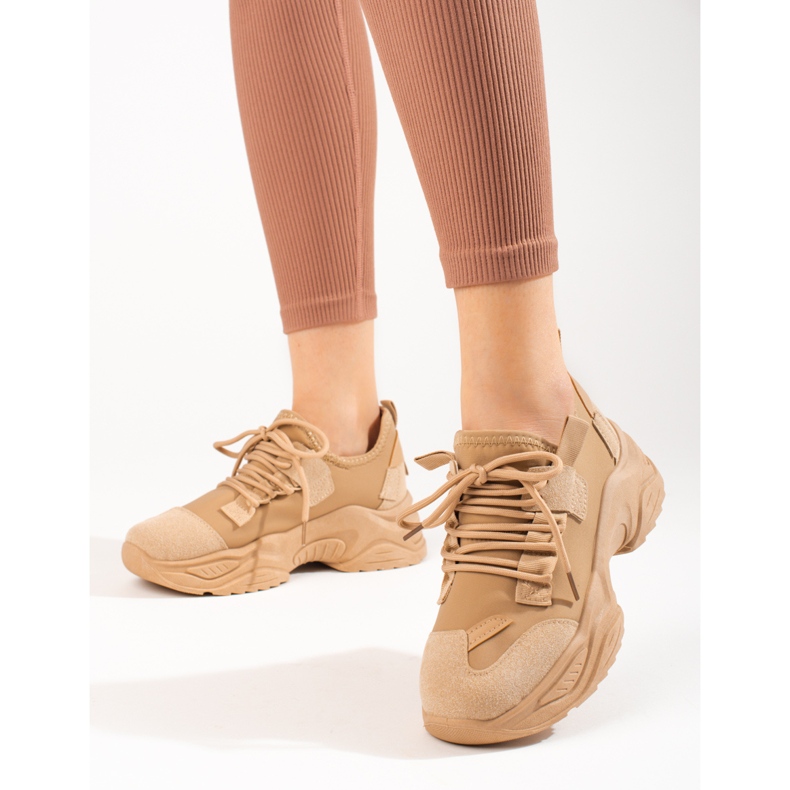 Beige Turnschuhe für Damen auf der Shelovet-Plattform 1