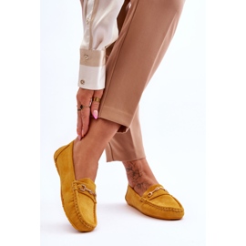 FJ1 Wildleder-Loafer mit gelbem Eleina-Ornament 2