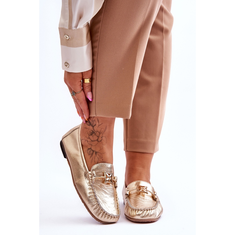 Klassische Lederslipper mit Verzierung Laura Messi 2459 Gold golden 1