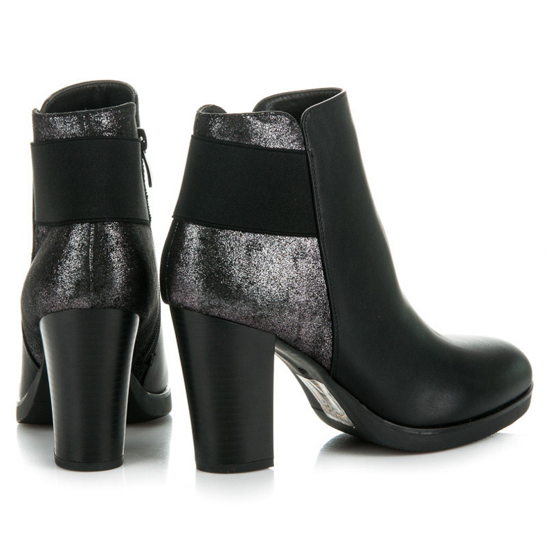 Vinceza Stiefel am Pfosten schwarz 1