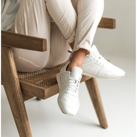 Marco Shoes Sneaker aus weißem genarbtem Leder 8