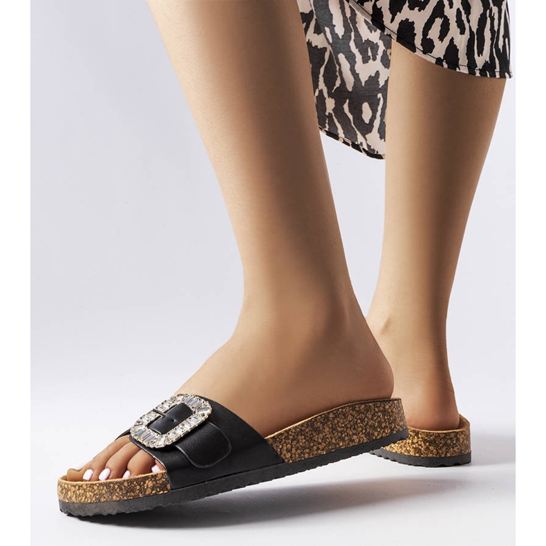 Schwarze Flip-Flops mit Zirkonen verziert 2