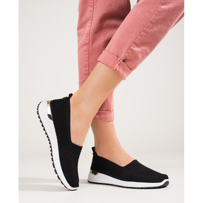 Durchbrochene schwarze Shelovet-Sneakers für Damen 1