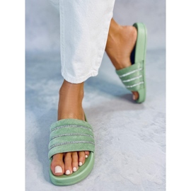 BM Lynne Green Strass-Slides grün 1