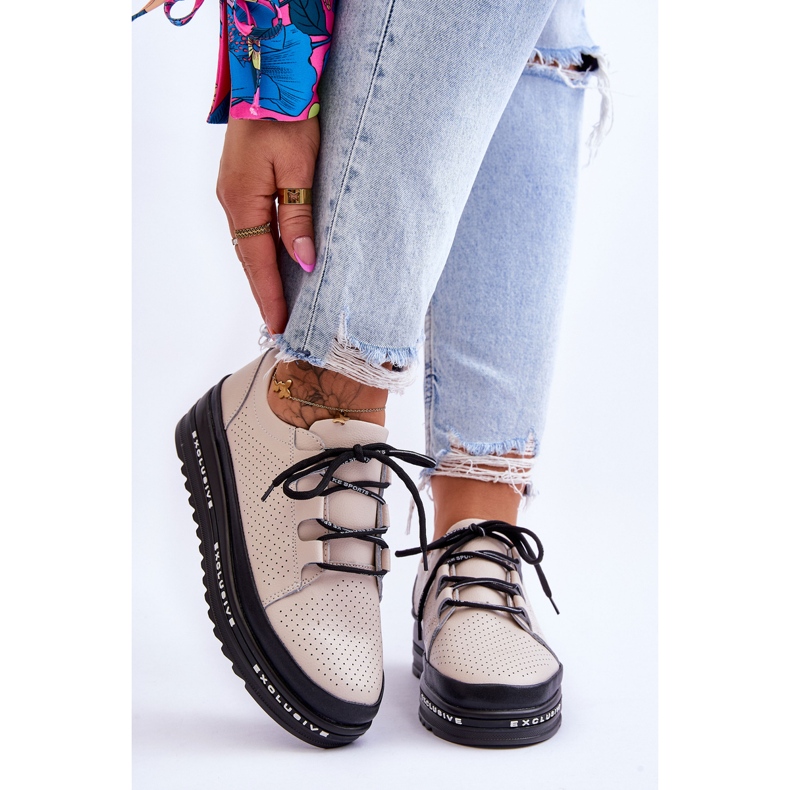 S.Barski Durchbrochene Sportschuhe aus Leder Beige Leonor 1