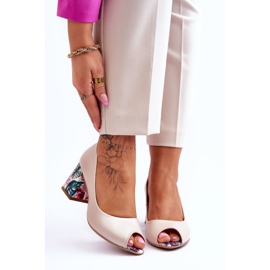 Lewski Shoes Lederpumps mit dekorativem Absatz Leski Shoes 2608/K Beige Pearl 1