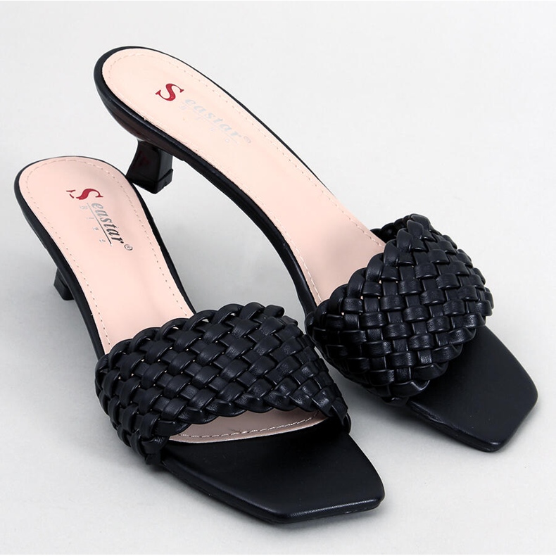 Sandalen mit niedrigem Absatz von Arritola Black schwarz 1