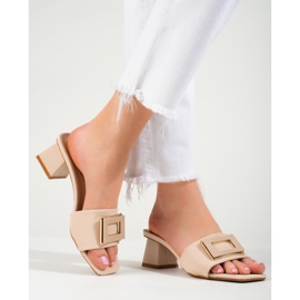 Damenhausschuhe mit niedrigem Absatz Shelovet beige 1