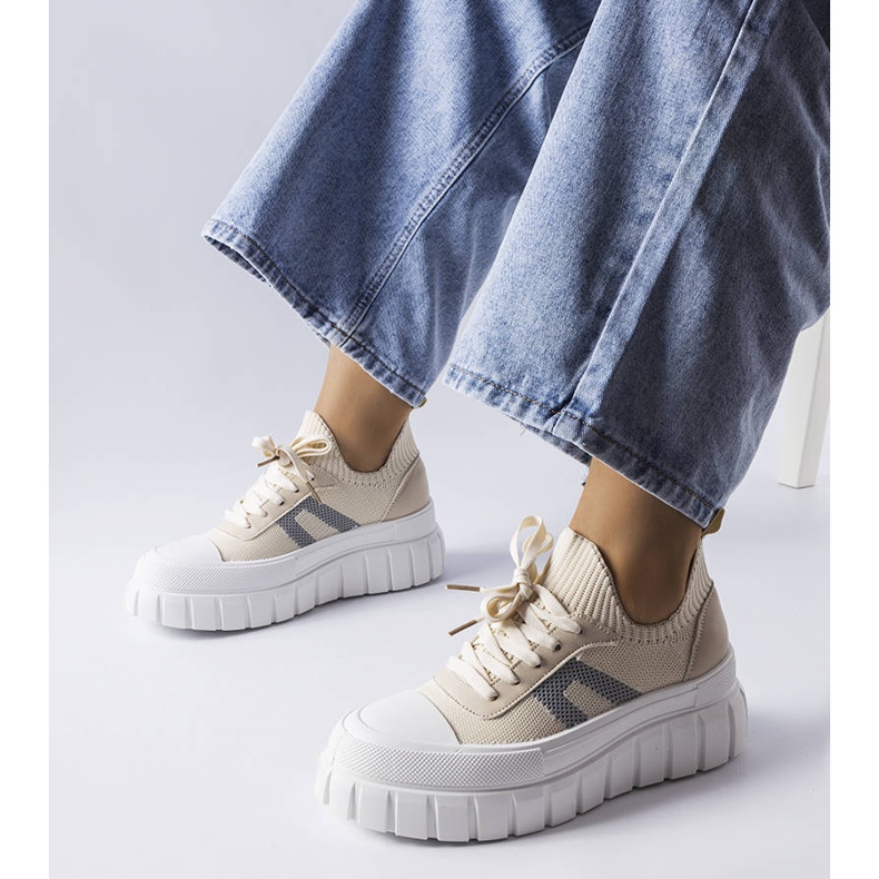 Charpentier beigefarbene Plateau-Sneakers 1