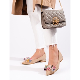 Damenpumps mit niedrigem Absatz beige 1