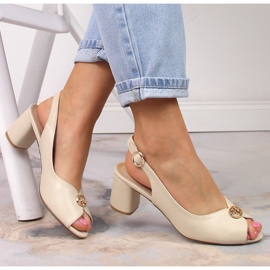 Evento Frauensandalen auf dem Posten mit Dekoration 23SD35-5480 Beige 2