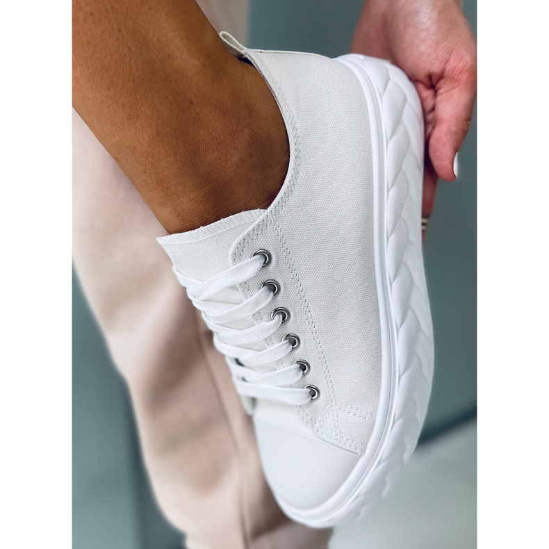 BM Agila Weiße Damenturnschuhe 1