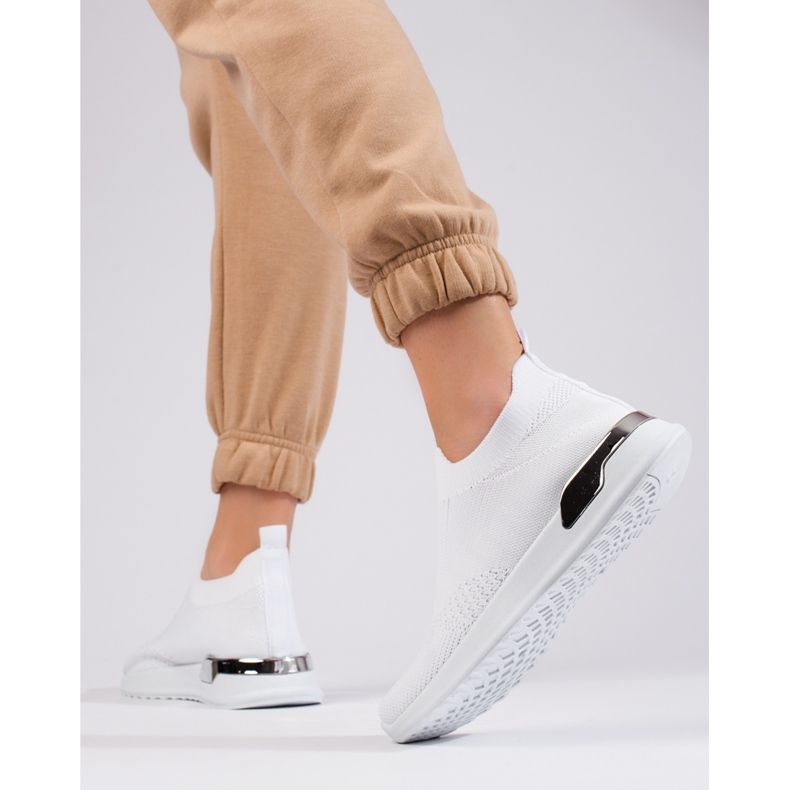 Shelovet leichte Sportschuhe aus Stoff weiß 1