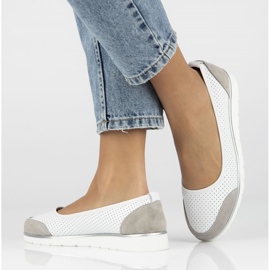 Damen-Ballerinas aus durchbrochenem Leder Filippo Dp4524/23 weiß 9