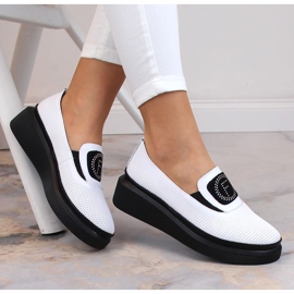 Damenschuhe aus Leder auf der Plattform weiß Filippo DP4572 1