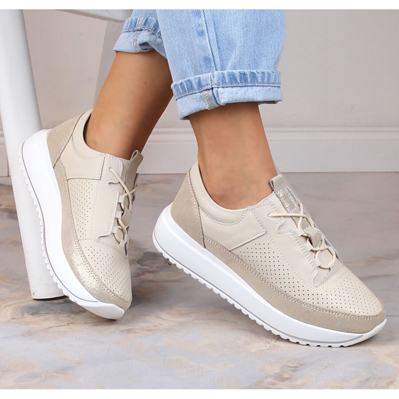 Sportschuhe aus Leder für Damen auf der beigen Plattform Artiker 52C1384 1