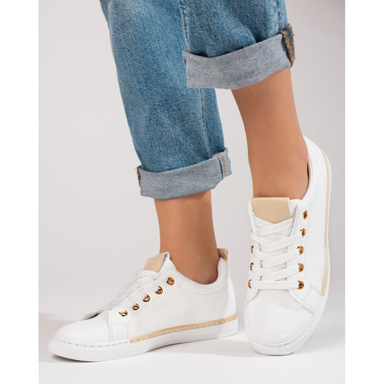 Weiße klassische Damensneaker von Shelovet 1