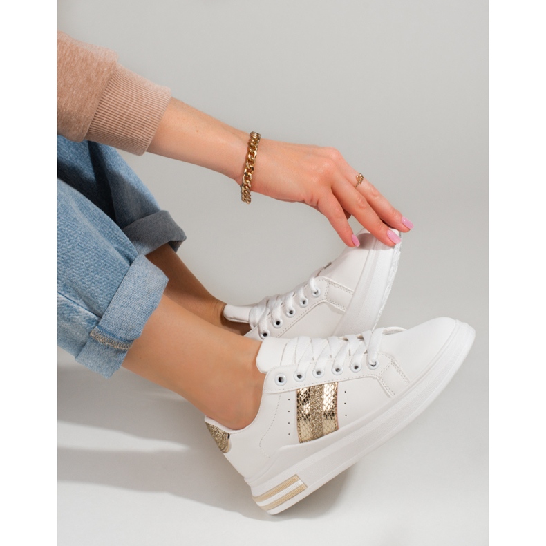 Shelovet Damen-Sneakers auf einem hohen Plateau weiß 2