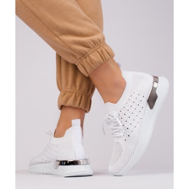 Shelovet weiße durchbrochene Sportschuhe 1