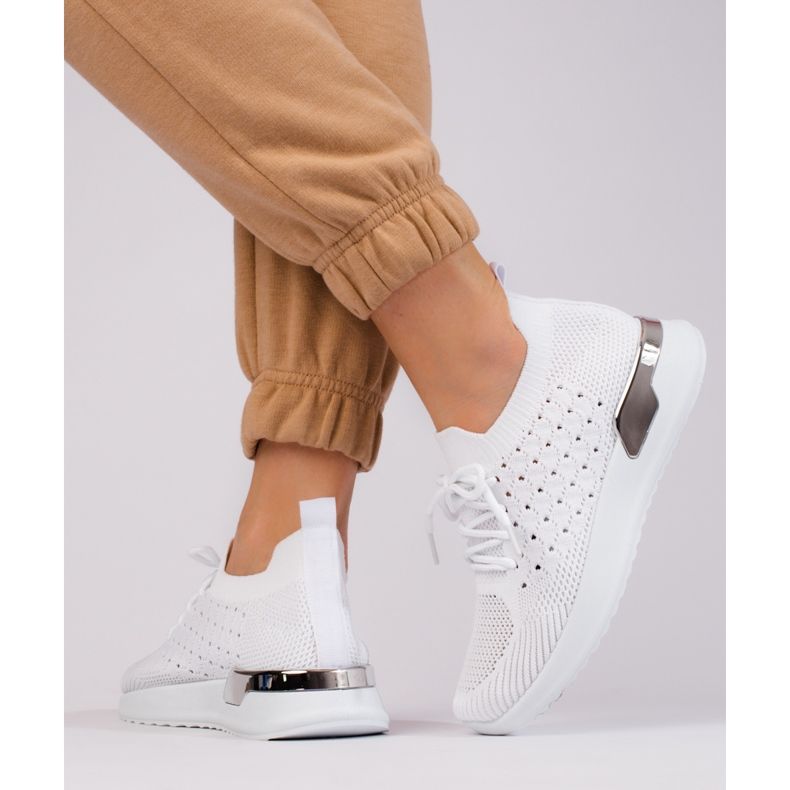 Shelovet weiße durchbrochene Sportschuhe 1