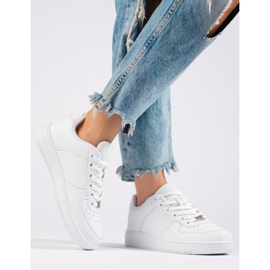 Klassische weiße Sportschuhe von Shelovet für Damen 1