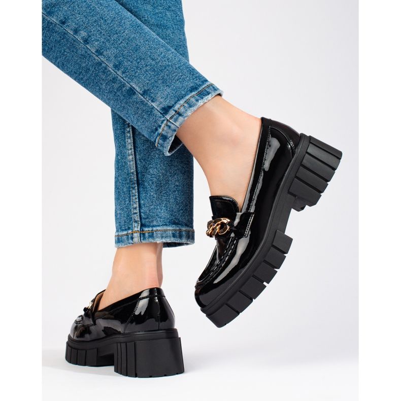 Shelovet schwarz lackierte Plateauschuhe 1
