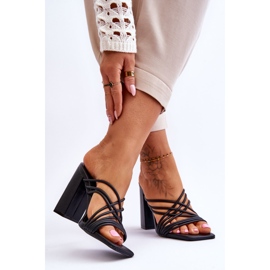 High Heel Sandaletten mit Riemen Schwarz Beckie 2