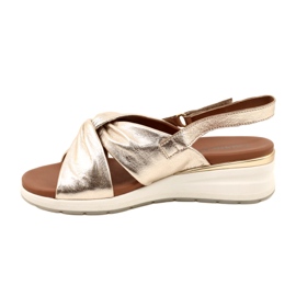 Caprice Platino Metallledersandalen 9-28300-20 959 golden 4