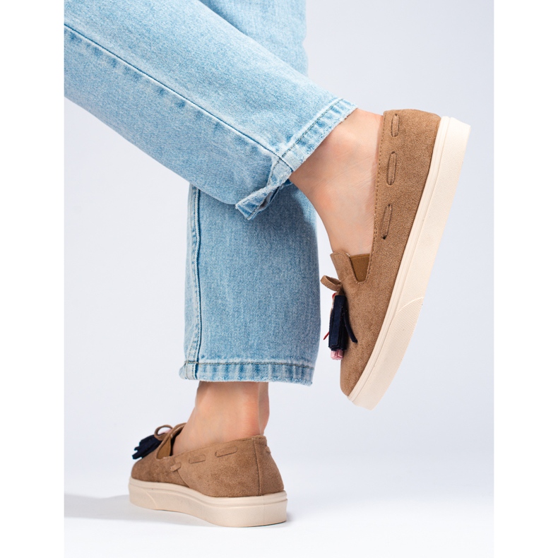 Brauner Wildleder-Slipper mit Quasten Shelovet beige 1