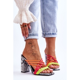 High Heel Hausschuhe mit Schlangenriemen Neon Beckie schwarz 1