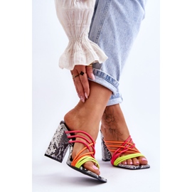 High Heel Hausschuhe mit Schlangenriemen Neon Beckie schwarz 2